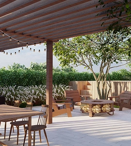 Área cubierta con pérgola, mesa de comedor y fogón circular en jardín